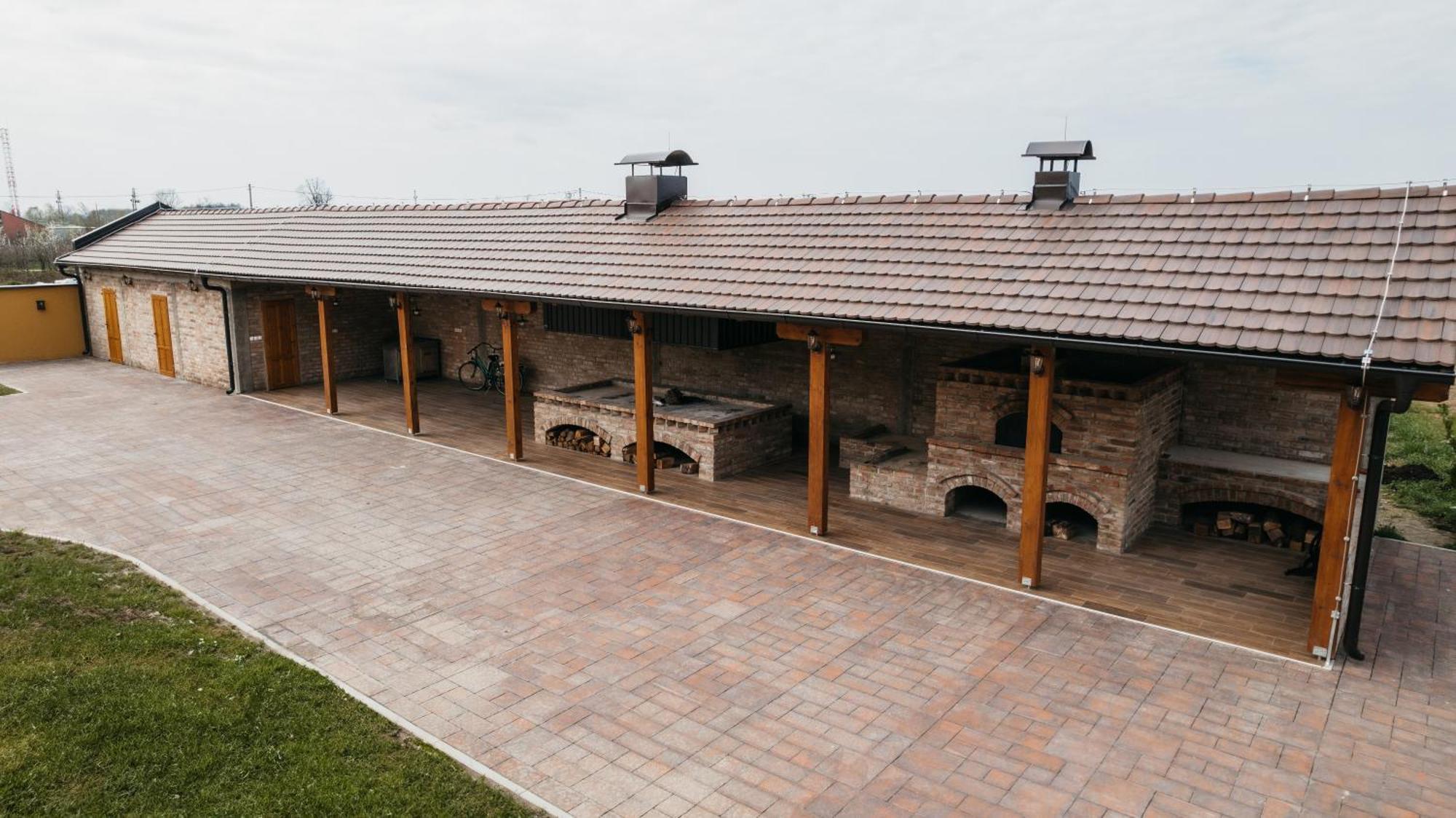 Pansion Mihica Dvori Hotel Babina Greda Buitenkant foto