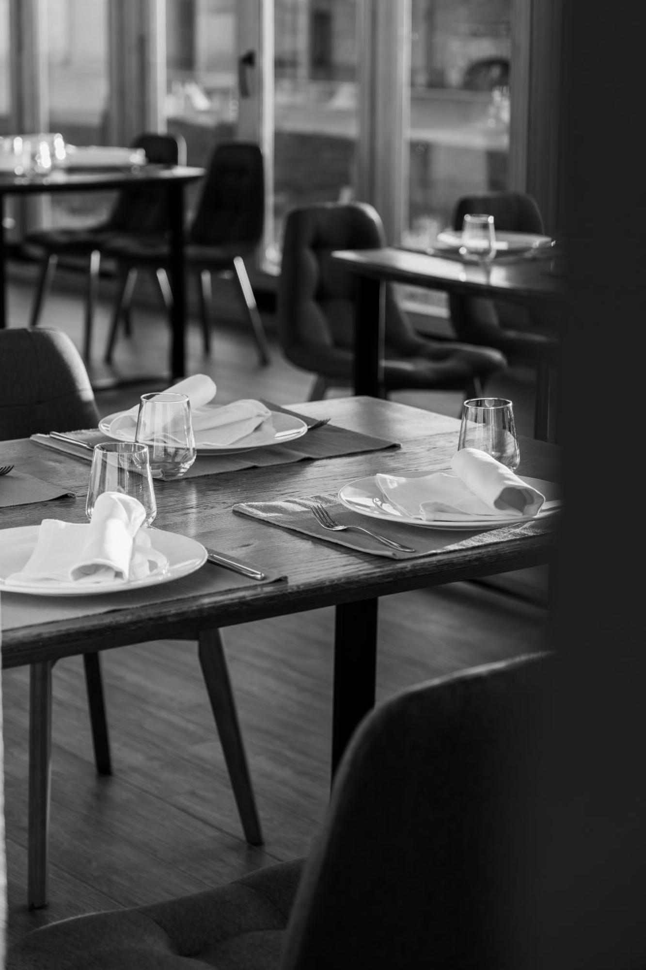 Pansion Mihica Dvori Hotel Babina Greda Buitenkant foto